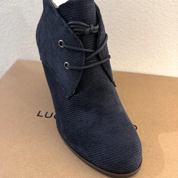 NIB [Lucky Brand] Shiijo Padded Insole Wedge Booties, Indigo Corduroy W 6 or 10 - Picture 4 of 12